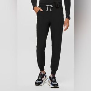 NWT- figs- men’s tansen joggers 2.0 small tall- black